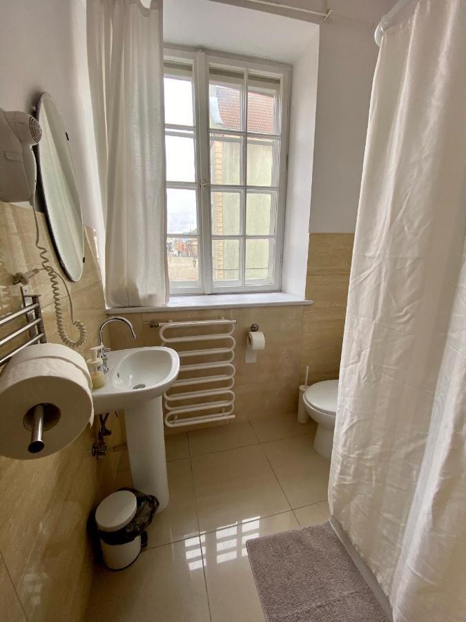 Grand Guesthouse Apartament กดัญสก์ ภายนอก รูปภาพ