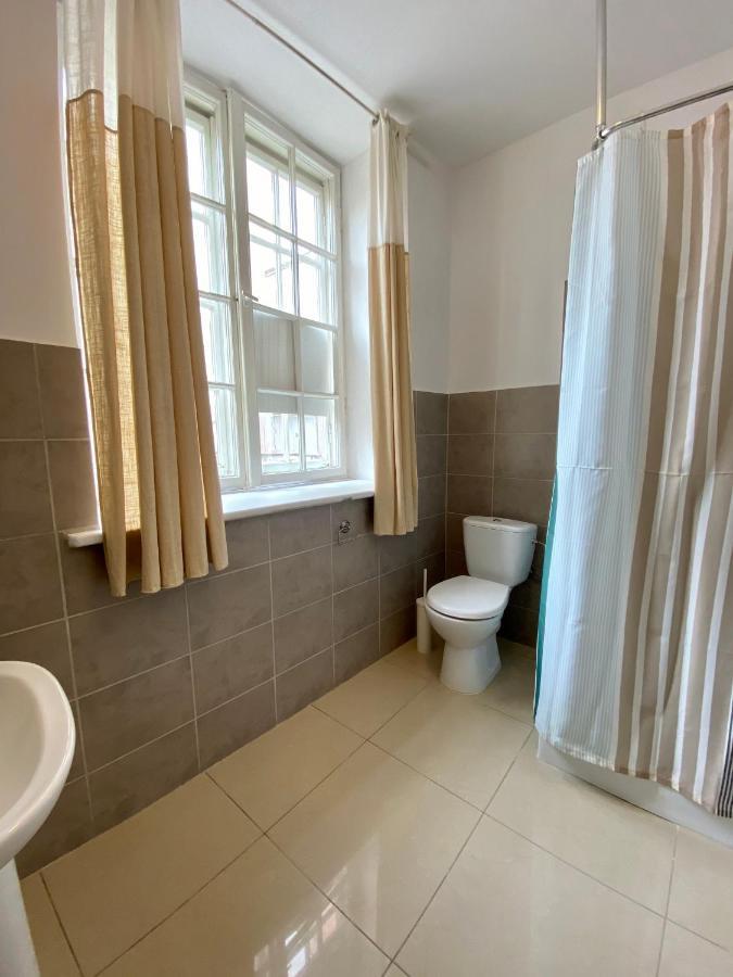 Grand Guesthouse Apartament กดัญสก์ ภายนอก รูปภาพ