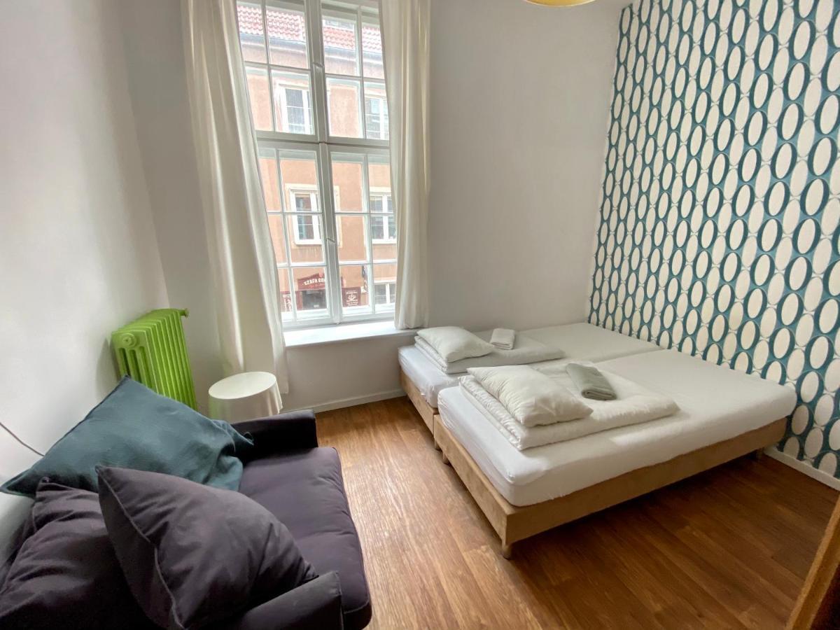 Grand Guesthouse Apartament กดัญสก์ ภายนอก รูปภาพ